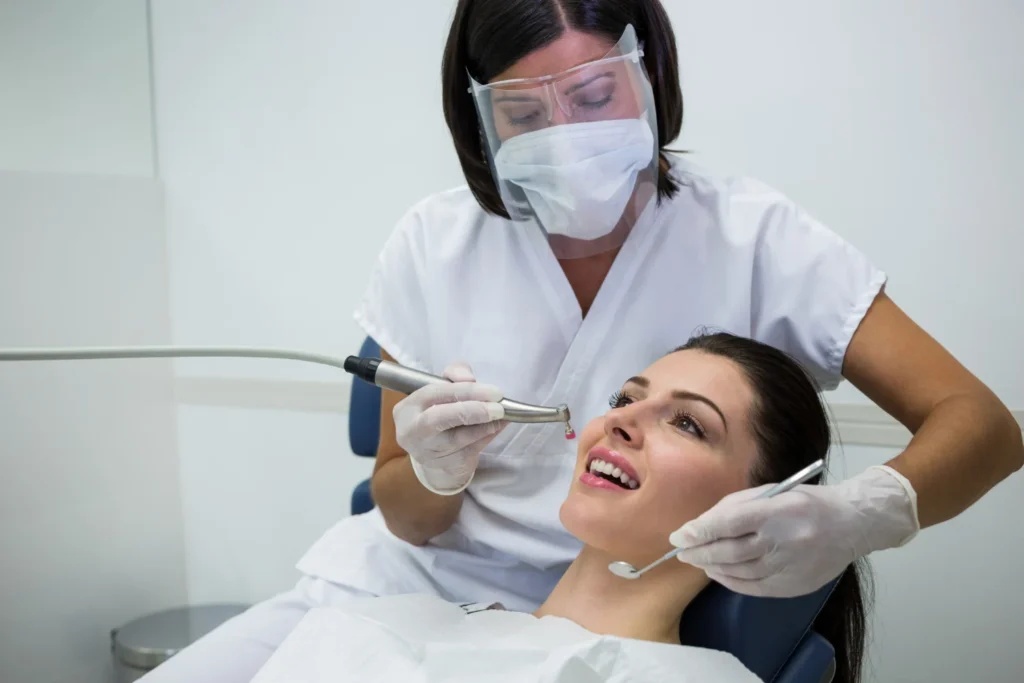 5 Things A Dental Cleaning Does For You